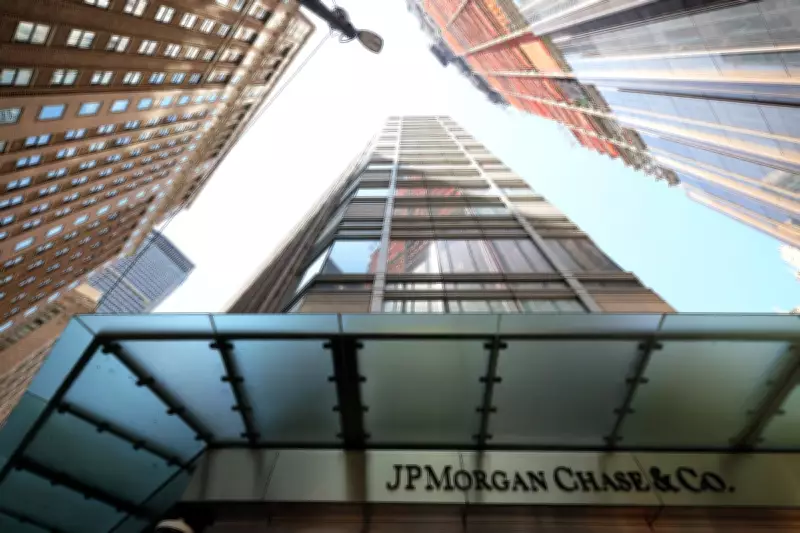 JP Morgan Staff Revolt Against Dimon's 5-Day Office Mandate