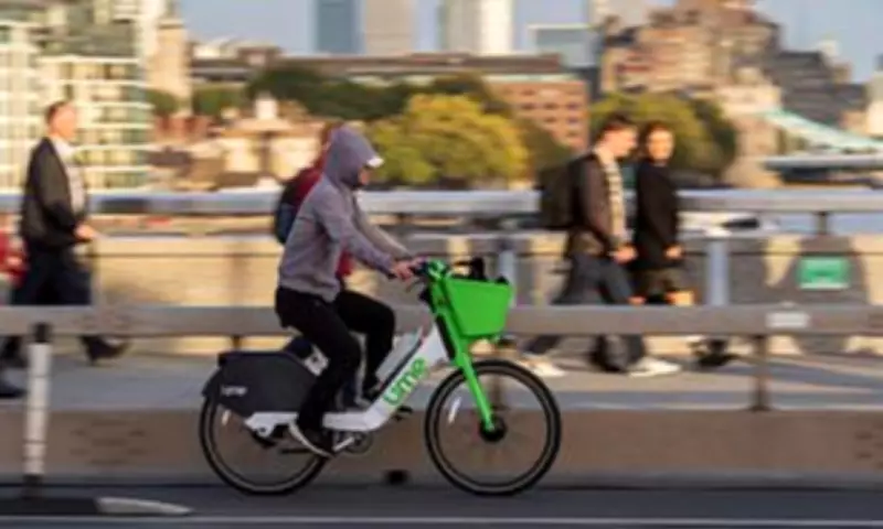 Lime Bikes Calls for Green Light Priority for Cyclists in London