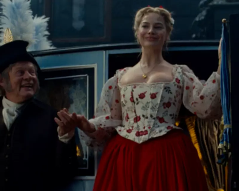 Martin Clunes Shines as 'Rotten' Patriarch in Fennell's Wuthering Heights