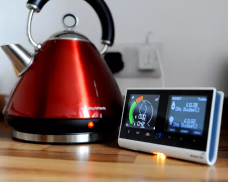 Martin Lewis Urges Energy Bill Switch as Price Cap Drops, Saving £200+