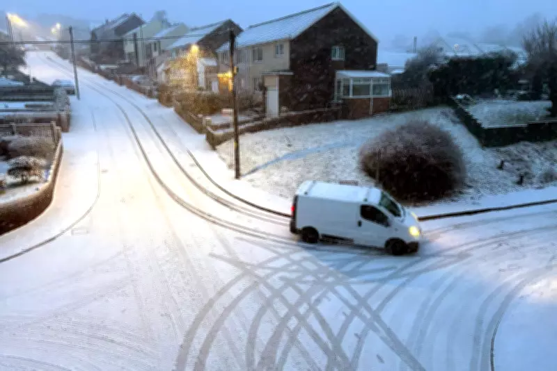 Met Office Issues Yellow Snow Warning, Predicting Travel Chaos Across UK