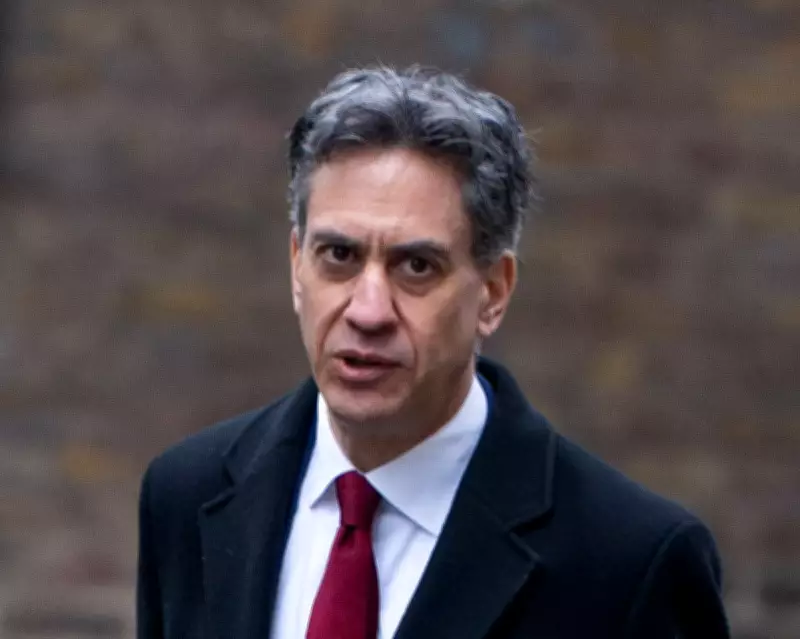 Miliband Unveils £1bn Community Green Energy Fund to Boost Local Wealth