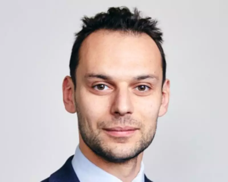 Minister Under Investigation Makes Late Donation Declaration Amid Smear Probe