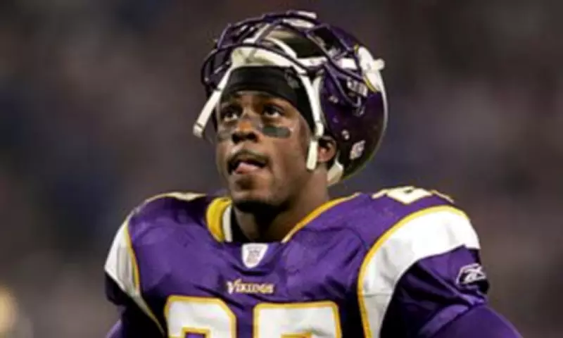 Minnesota Vikings Mourn Former Player Ronyell Whitaker's Death