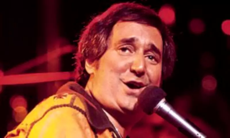 Music Legend Neil Sedaka Dies at 86, Family Confirms Sudden Passing