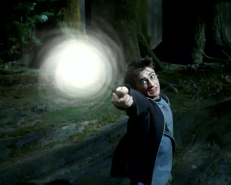 Netflix and Paramount Emerge as Top Contenders to Acquire Warner Bros