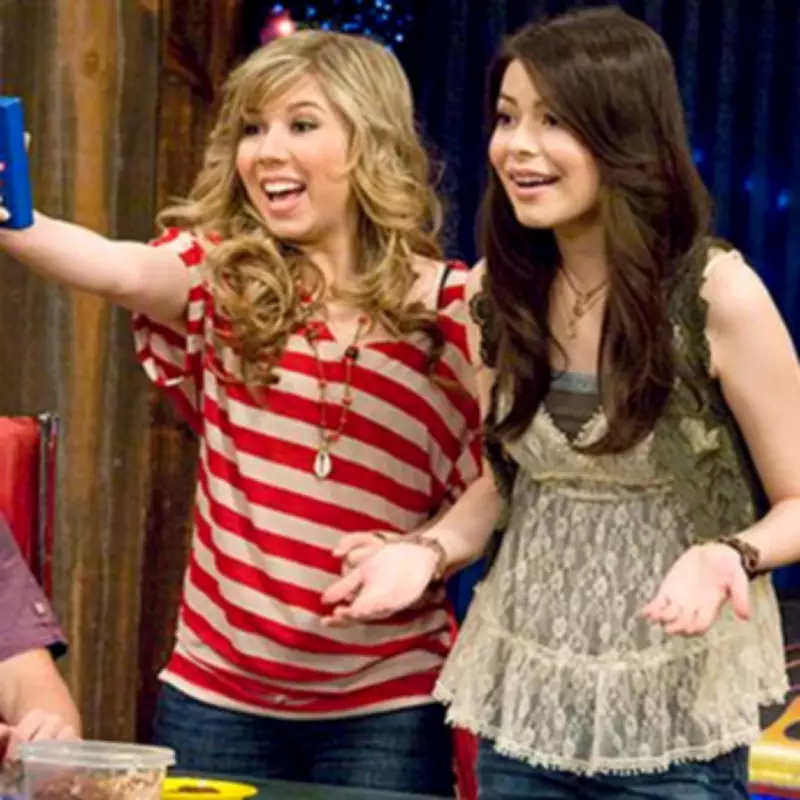 Netflix Star Gabriel Basso Forgot His Teen Role in iCarly