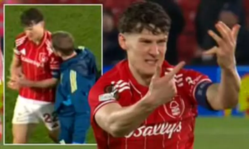 Nottingham Forest Captain Ryan Yates Plays On After Gruesome Finger Injury