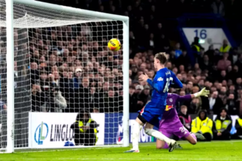Palmer's Horror Miss Ends Chelsea's Rosenior Honeymoon in Leeds Draw