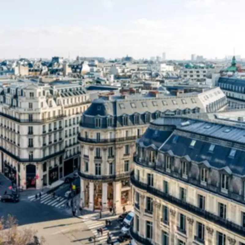 Paris Bomb Threat Forces Evacuation of Major Landmarks