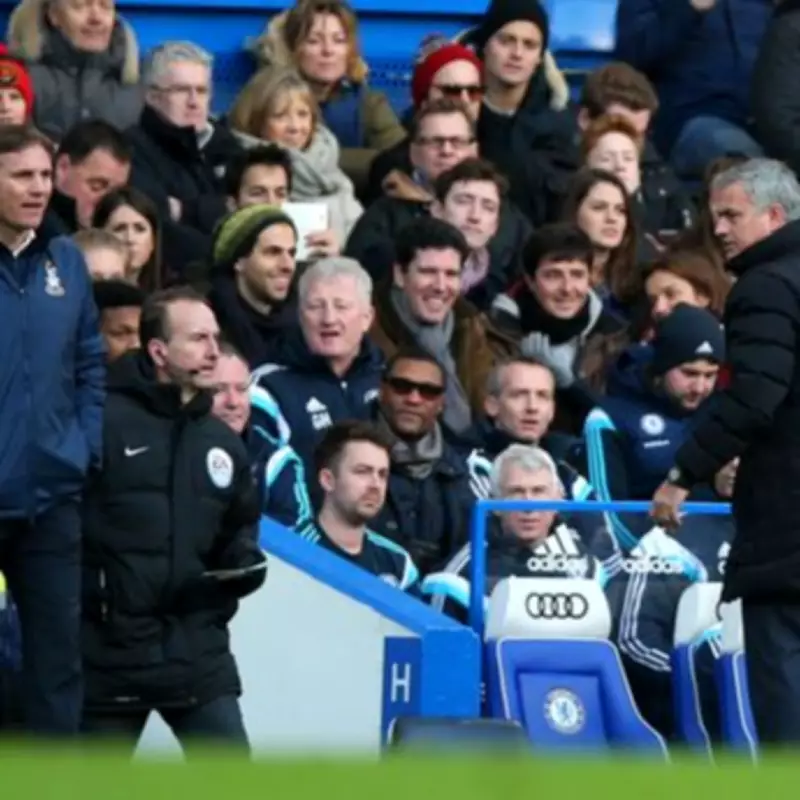 Parkinson's Mourinho Snub Fuels Wrexham's FA Cup Ambitions Against Chelsea