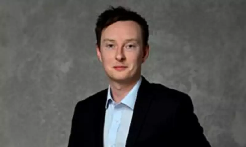 Premier League Predictor: Gameweek 21 Sees Expert Toppled After Dramatic Weekend