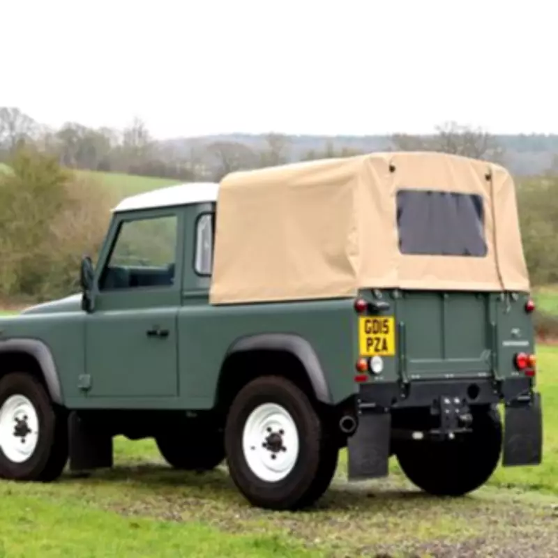 Pristine 2015 Land Rover Defender with Only 124 Miles Heads to Auction