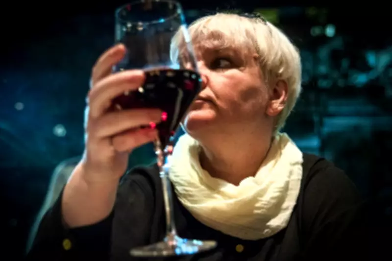 Red Wine and Cholesterol: The Science Behind Heart Health and Diet