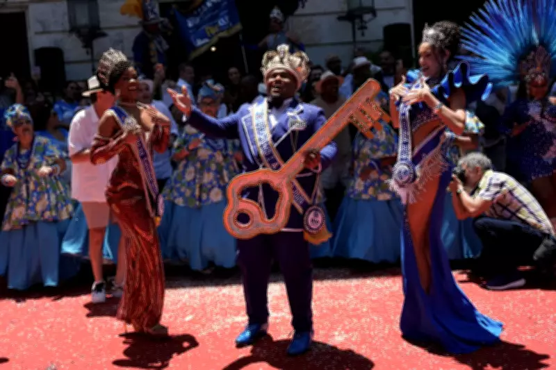Rio's Carnival Commences as Mayor Hands City Key to King Momo