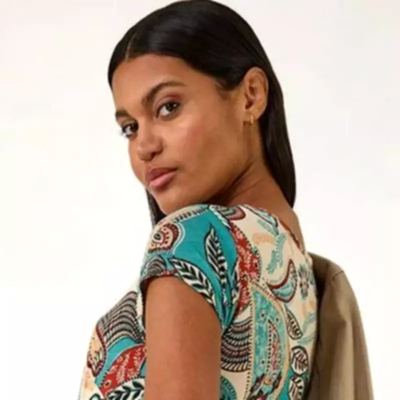 Roman's £34 Crease-Free Paisley Dress Makes Wearers Feel 'Very Special'