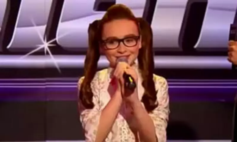 Sabrina Carpenter's Unrecognisable Disney Past Revealed in Austin & Ally Clip