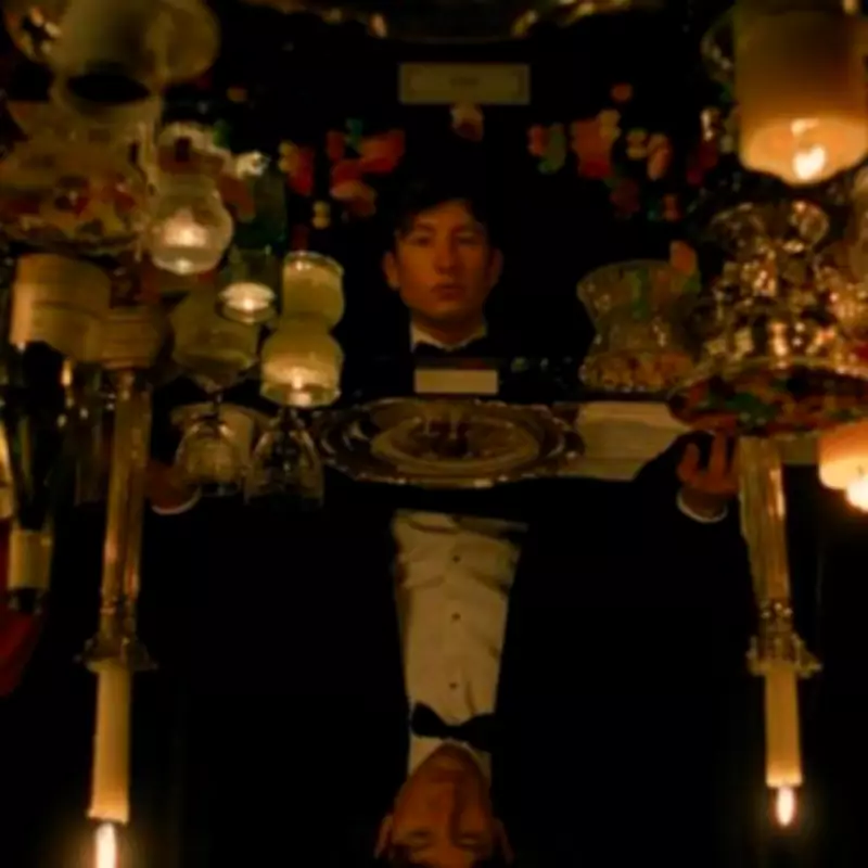 Saltburn's BBC iPlayer Debut Leaves Viewers Mesmerised and Disturbed