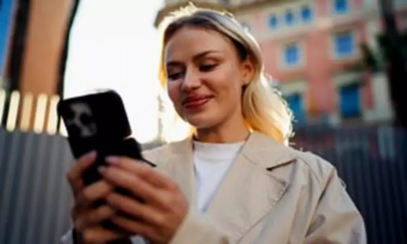 Scientific Study Reveals Perfect Time to Text After a First Date