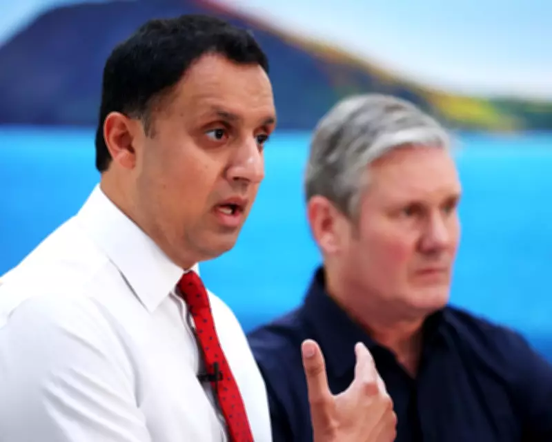 Scottish Labour Leader Anas Sarwar Backs Keir Starmer Amid Leadership Speculation