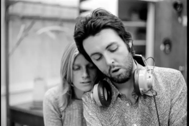 Sir Paul McCartney Moved by Unseen Footage of Late Wife Linda in New Documentary