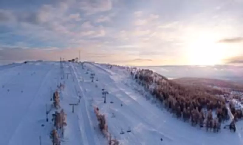 Skiers' Secret: Early Starts and Hidden Gems for Crowd-Free Slopes