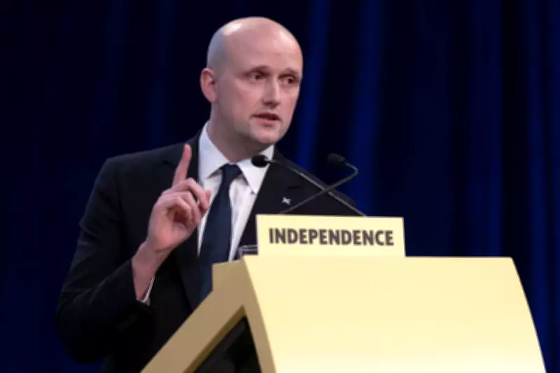 SNP's Flynn Demands Starmer's Resignation Amid Labour Government Turmoil