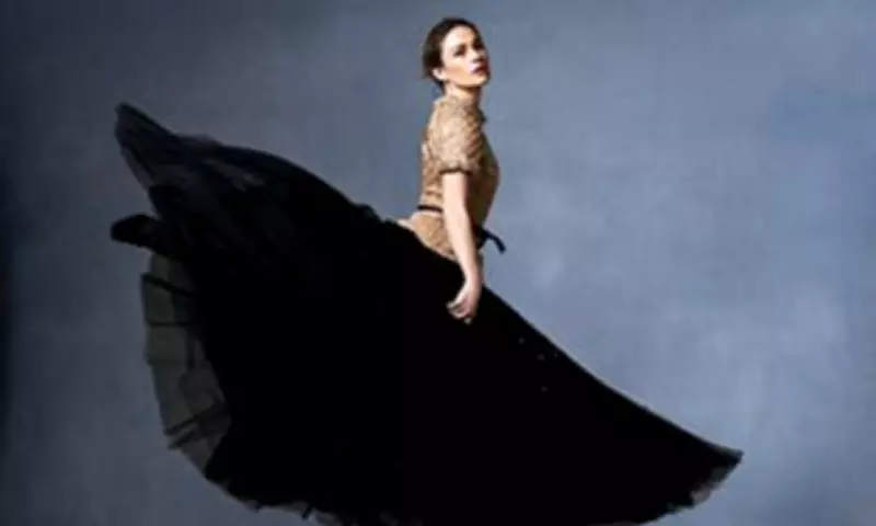 Sophie Skelton's Outlander Journey: From Fan Doubt to Fashion Icon