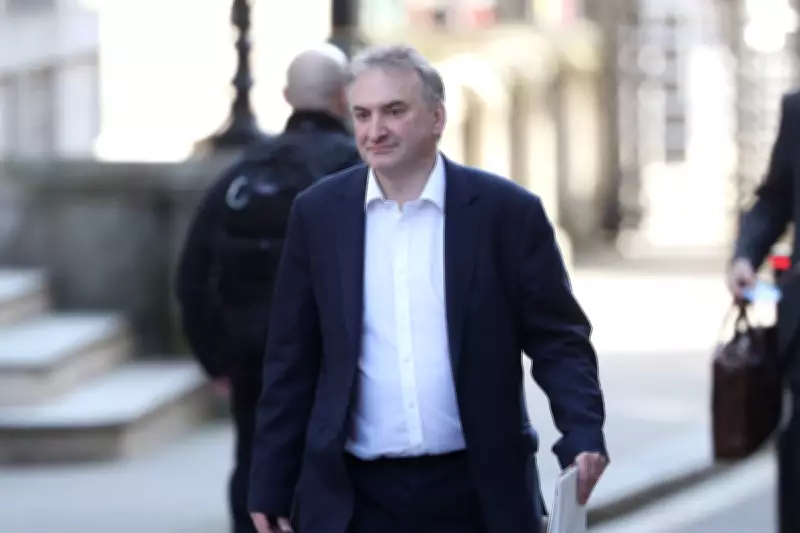 Starmer Urged to 'Get a Grip' on No 10 Briefings as Cabinet Secretary Exits