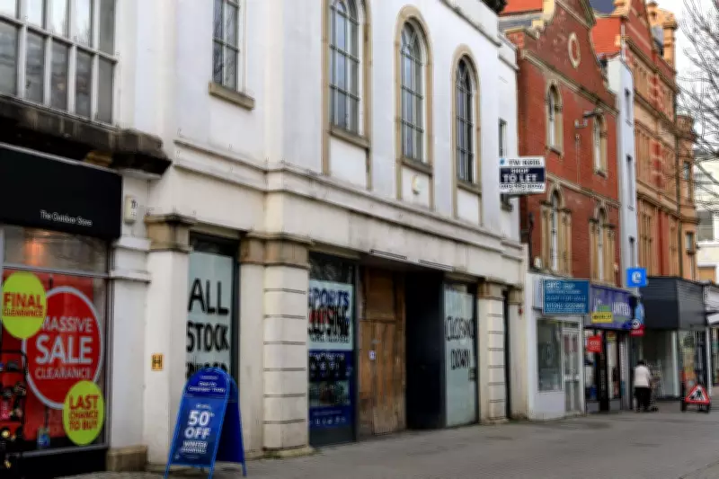 Starmer Warns Community Decline Threatens National Security Amid Mandelson Fallout