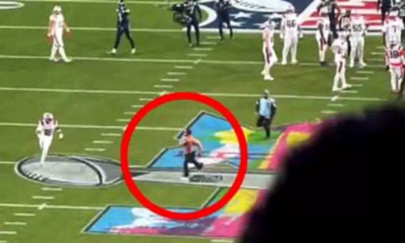 Streaker Disrupts Super Bowl LX, Security Guard Injured in Chase
