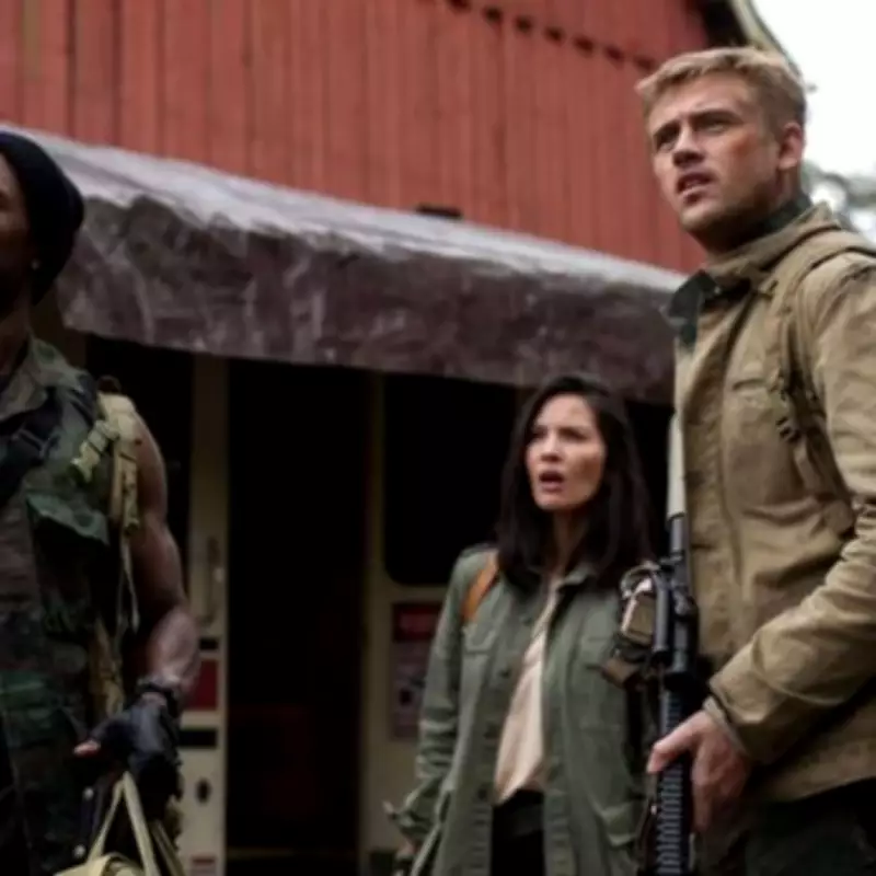 Stream Aliens Instead of The Predator: Sci-Fi War Film Hailed as 'Near-Perfect'