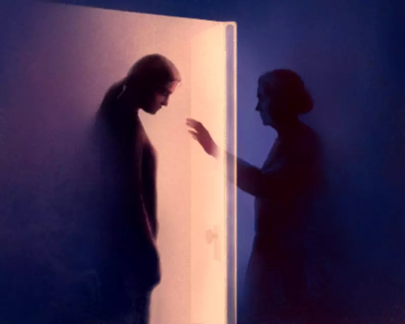 The Rise of Low-Contact Family Dynamics: Navigating Modern Relationships