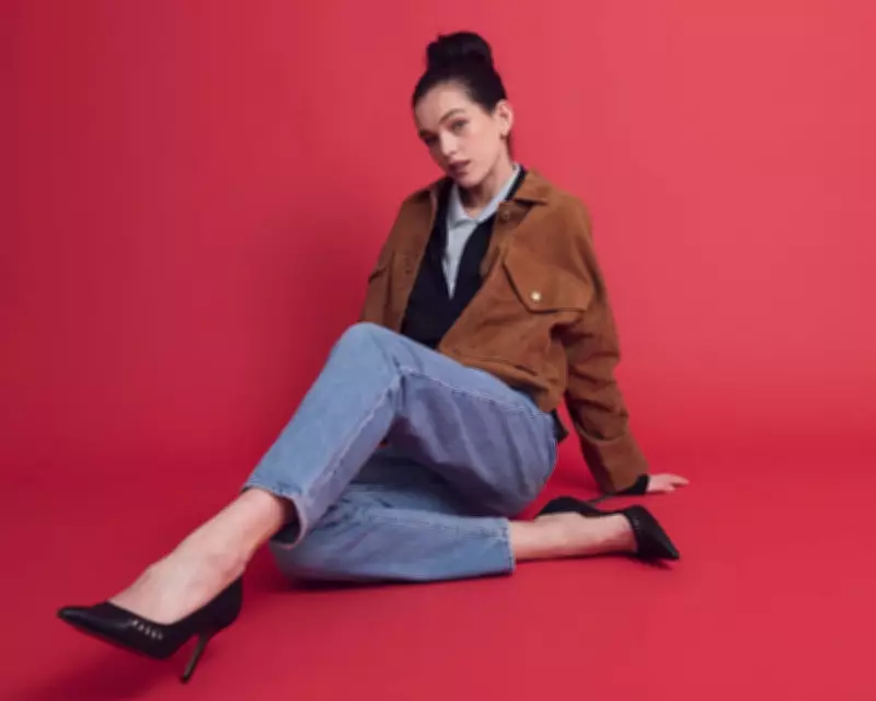 The Timeless Chic of Jeans with Heels: A Fashion Equation Solved