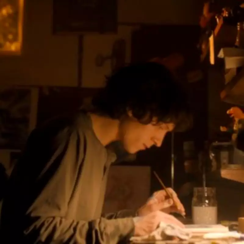 Tom Holland's 'Gripping' Crime Thriller Based on True Story Sparks Binge-Watching Frenzy