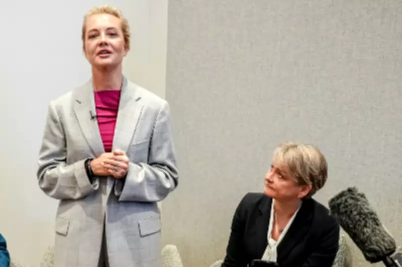 UK and Allies Accuse Russia of Navalny Poisoning with Dart Frog Toxin