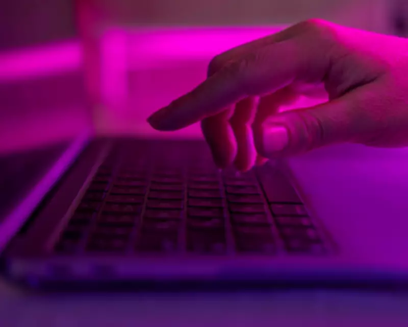 UK Anti-Slavery Watchdog Urges Overhaul of Adult Sexual Services Websites