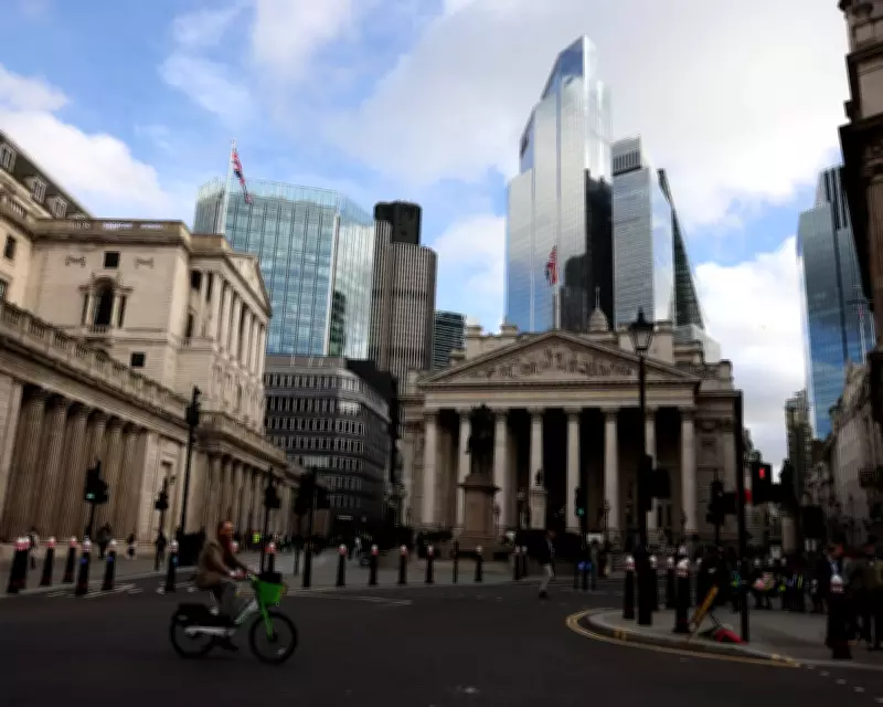 UK Economy Grew by 0.1% in Q4 2025, Driven by Production Sector