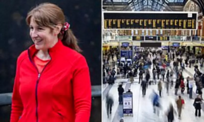 UK Labour Market Hits 15-Year Low Amid Economic Stagnation Under Labour