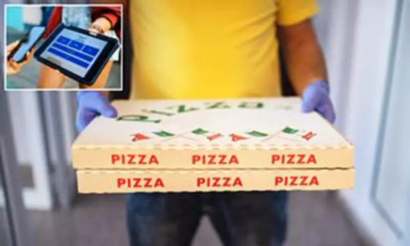 US Tipping Culture Sparks Outrage as Restaurants Request Multiple Gratuities