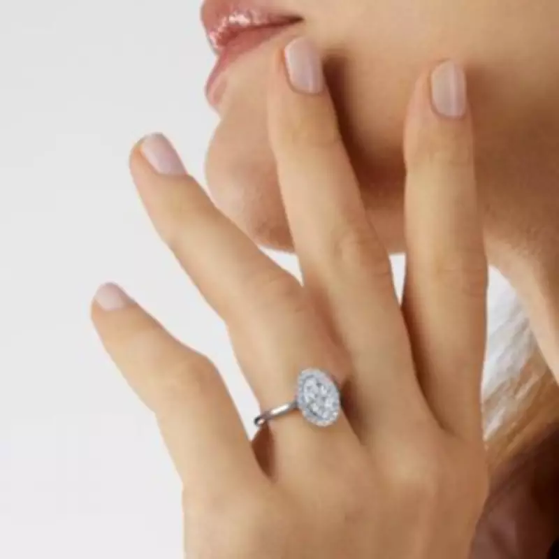 Valentine's Day Diamond Ring Sale: Save £750 on Engagement Jewellery