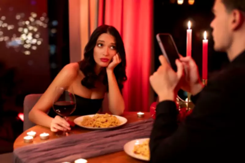 Valentine's Dining Faux Pas: The Five Date-Killing Behaviours