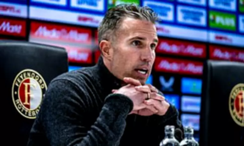 Van Persie Slams 'Inappropriate' Criticism of Sterling After Feyenoord Debut