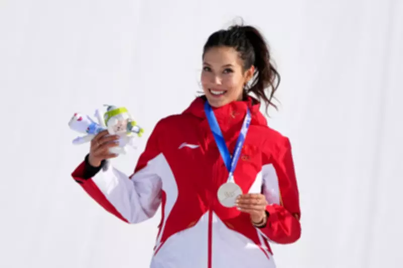 Vance Urges Skier Eileen Gu to Represent US Over China in Olympics