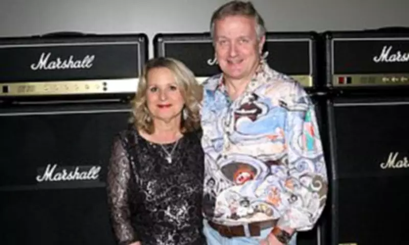 Wife of Marshall Amps Ex-MD Died from Asbestos Cancer from Childhood Hugs