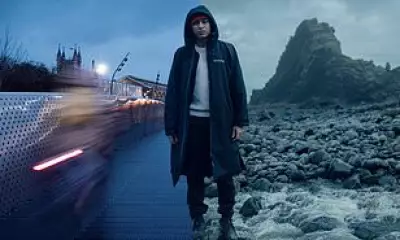 Dryrobe Nexus: The Stylish Parka That Transforms from Cold Water Dips to City Commutes