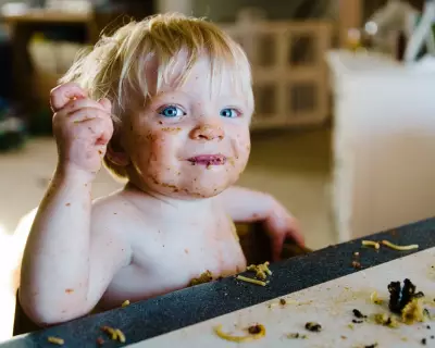 The Dump Dinner Trend: Why Parents Are Serving Spaghetti Straight on Tables