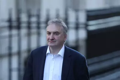 Tories Accuse Starmer of Throwing Top Civil Servant Under Bus in Expected Dismissal