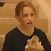 90s TV Gem 'The Queen's Nose' Rediscovered by Fans After 30 Years