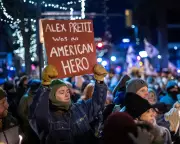 A Tale of Two Masculinities: Empathy vs Fear in Minneapolis Vigil for Alex Pretti
